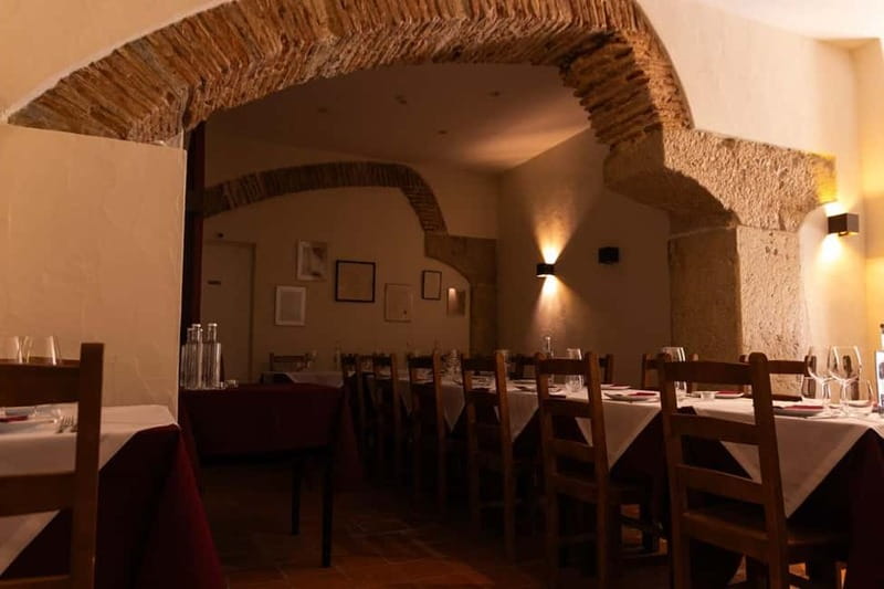 Lisbon: Dinner with Rising Stars of Fado at Canto do Poeta - Should you book this Canto do Poeta fado dinner?