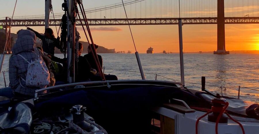 Lisbon: Enjoy a Sunset or Night Tagus River Sailboat Cruise - On Board Comfort: Small Groups, Captains, and the Welcome Drink
