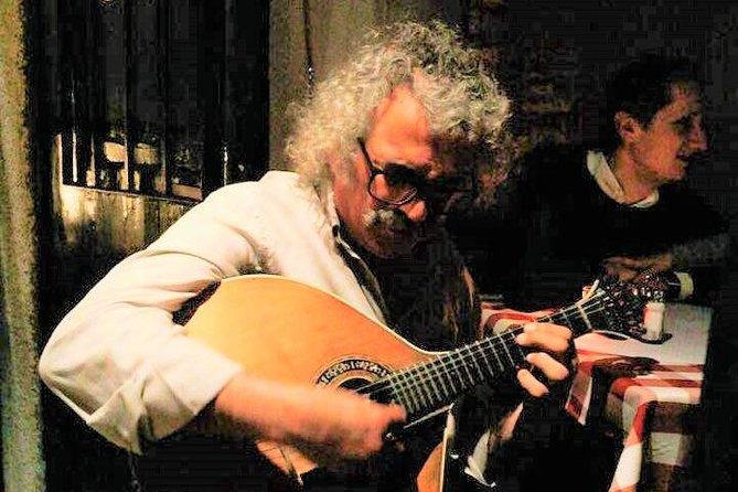 Lisbon Fado Experience: Walking Tour, Dinner and Live Music Show - Practical tips so your night runs smoother