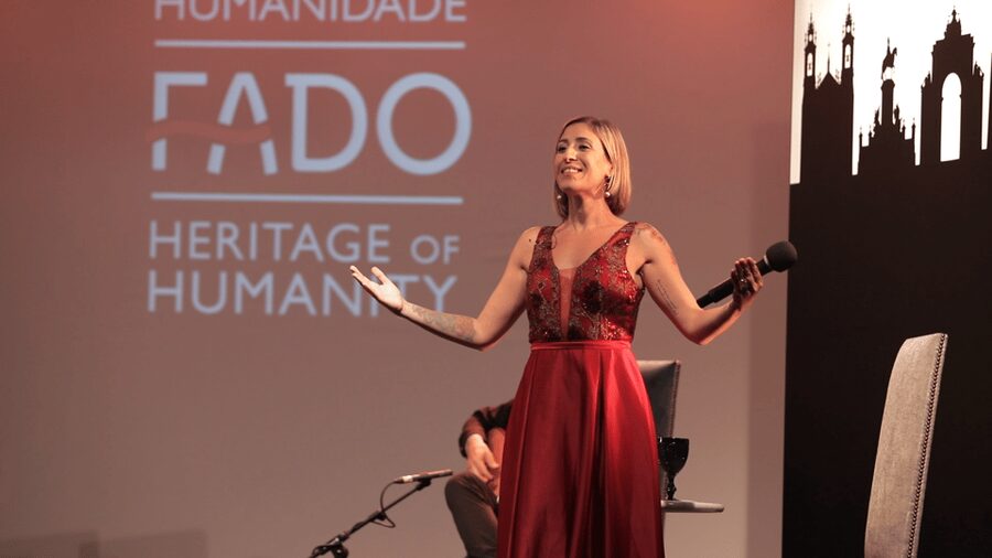 Lisbon: Fado in Chiado Live Show - Portuguese guitar and two voices, the heart of the evening