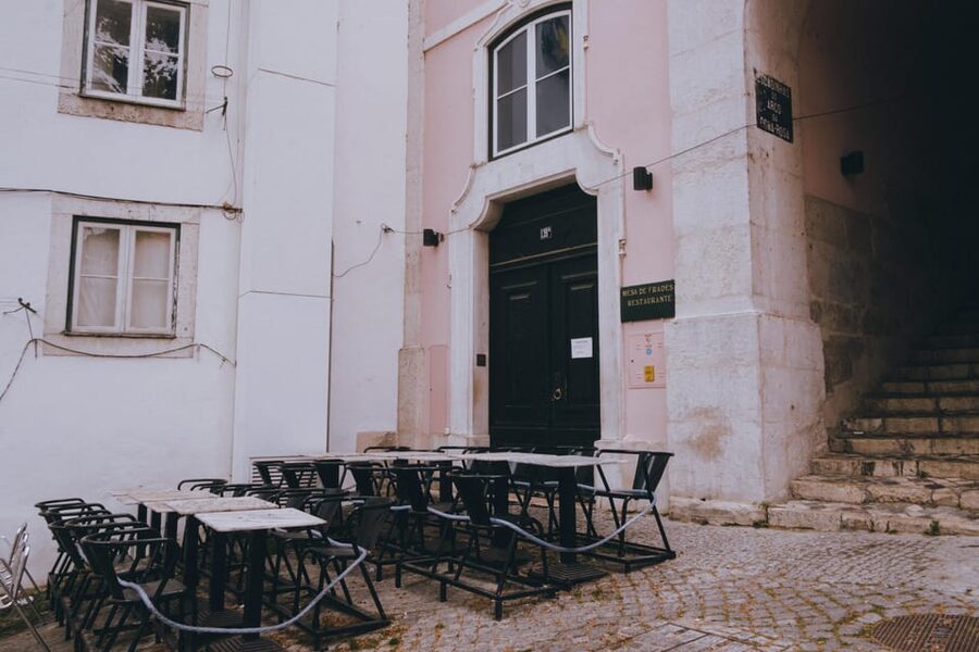 Lisbon: Fado Night with Dinner in a Typical Fado House - Mesa de Frades, a chapel turned Lisbon fado night