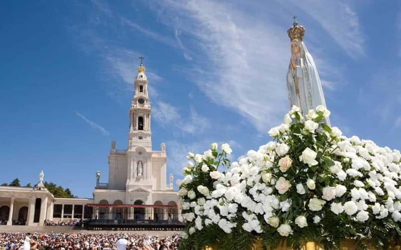 Lisbon: Fátima Sanctuary & Little Shepherds' Village - Leaving Lisbon for Fátima, with comfort that actually helps