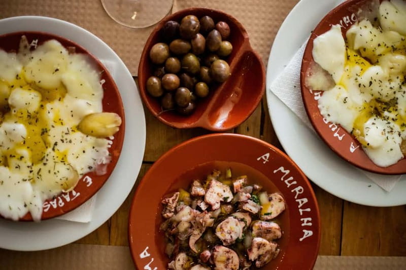 Lisbon: Food Tasting Tour by Tuk Tuk with 2 Stops - The 3-Hour Plan: What the Timing Means for Your Stomach