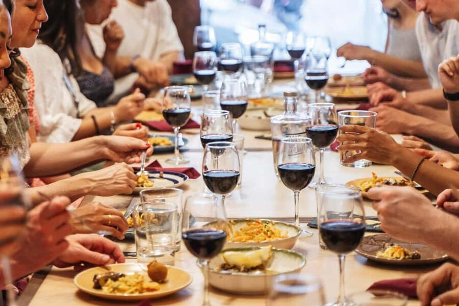 Lisbon: Food & Wine Walking Tour Through Baixa - What you actually eat and drink: 8 petiscos plus four Portuguese drinks