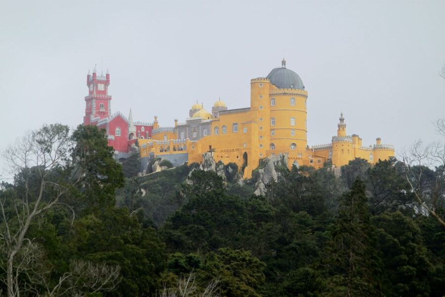 Lisbon: Full-Day Sintra and Cascais Tour - A 9-Seater Van Day That Starts at Your Lisbon Door