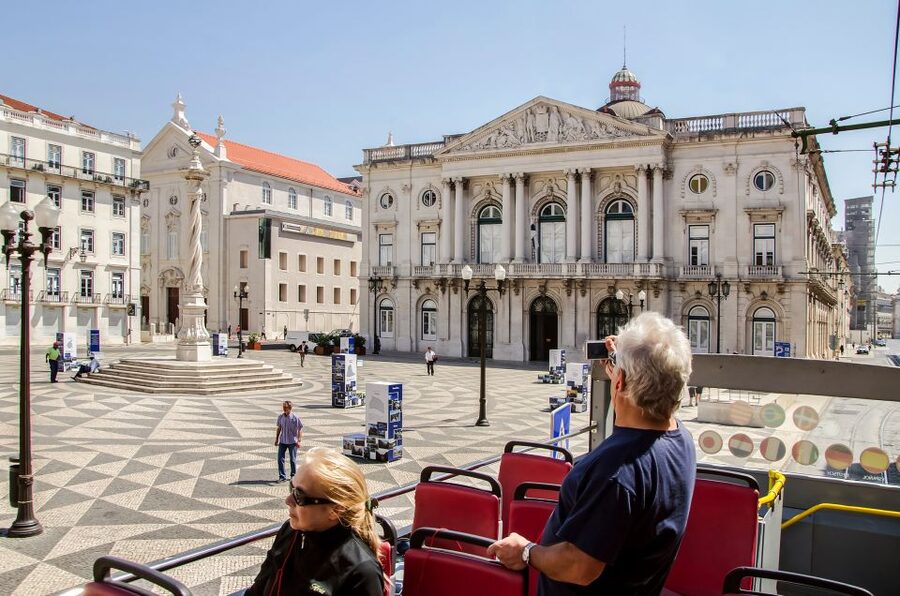 Lisbon: Hop-On Hop-Off Bus Tour - Orient Line to Parque das Nações: Modern Lisbon and the Oceanarium Option
