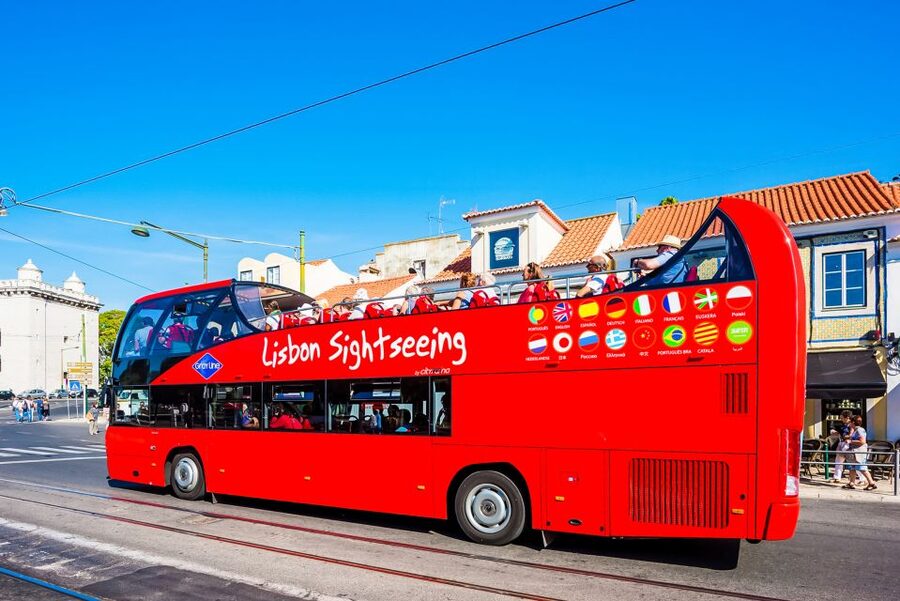 Lisbon: Hop-On Hop-Off Bus Tour - Cascais Line: Costa do Sol Scenery and the Beach-Town Mood