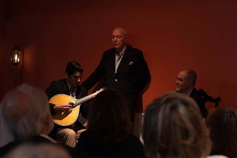 Lisbon: Live Fado Show with Port Wine at Lisboa em Fado - The 50 minutes, from welcome to the last note
