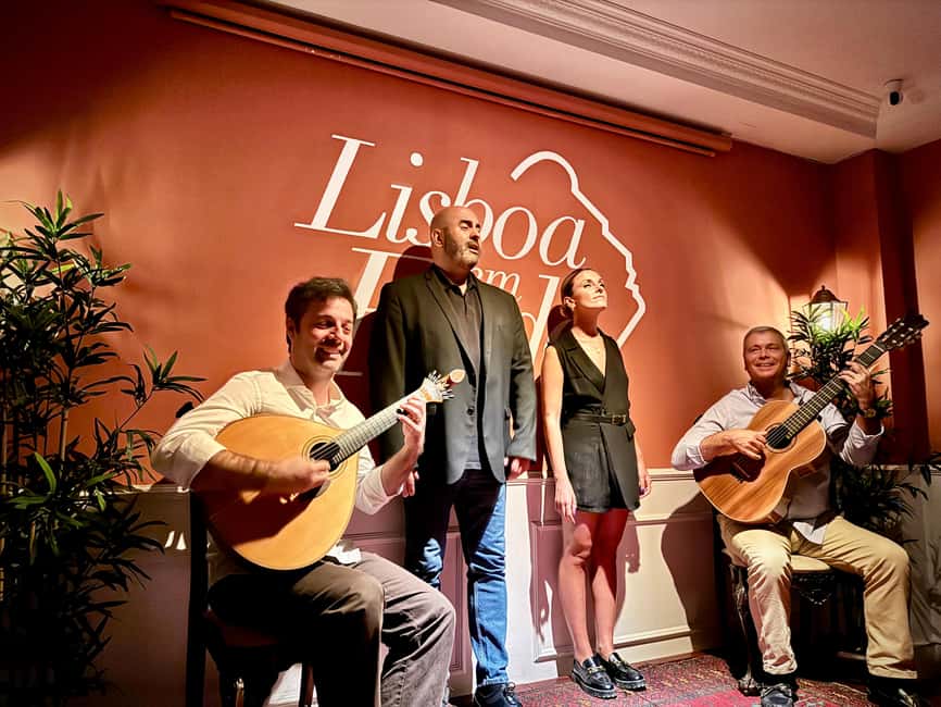 Lisbon: Live Fado Show with Port Wine at Lisboa em Fado - Price and value for $18 in central Lisbon
