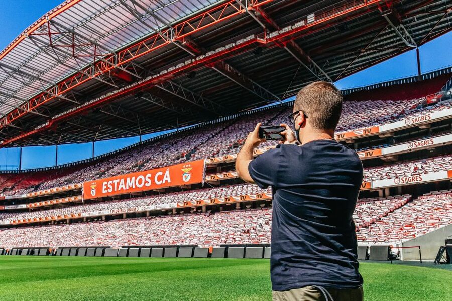 Lisbon: Luz Stadium Tour & SL Benfica Museum Entry - Visitor’s Changing Room, tunnel access, and locker-room reality