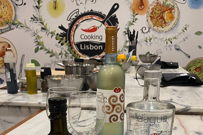 Lisbon Market and Food Tour with Cooking Class and Lunch - Quick Hits: What Makes This Lisbon Food Tour Tick