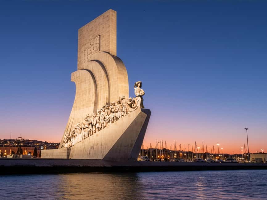 Lisbon Night Cruise: Illuminated Sights on the Tagus River - Entering the FRS Portugal dock at night