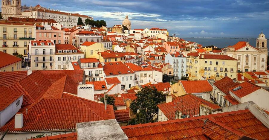 Lisbon: Old Town TukTuk Tour and Scenic Viewpoints in Alfama - Why a private tuk tuk fits Lisbon’s Old Town