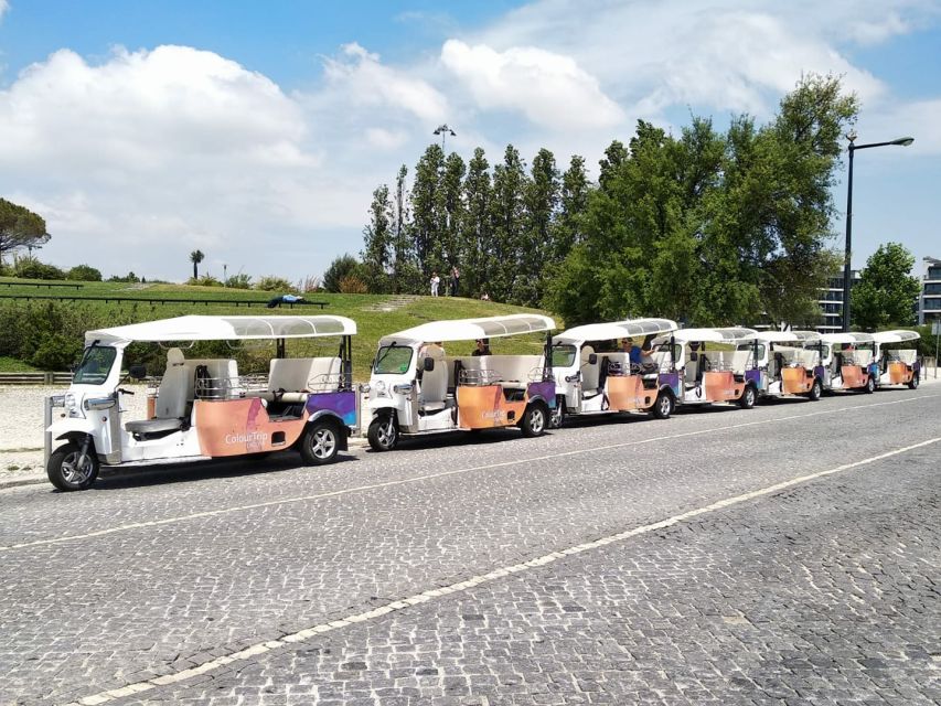 Lisbon: Panoramic Historical Sightseeing Tour by Tuk Tuk - Santa Maria Maior and Portas do Sol: first taste of Lisbon’s old core