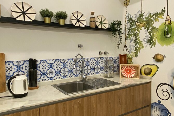 Lisbon Portuguese Cooking Class with 3-Course Dinner - Cooking Lisbon Portuguese style: what this evening is really like