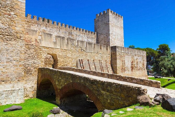 Lisbon Private Food Tour – Taste 10+ Local Dishes & Wines - Key highlights at a glance