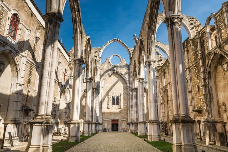 Lisbon: Private Grand Experience City Tour by Tukxi - Miradouros of Santa Luzia and Portas do Sol: where Lisbon looks its best