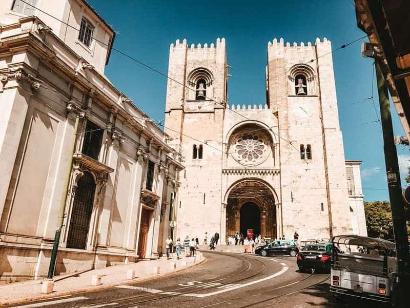 Lisbon: Private Guided Tour by Electric Tuk Tuk - Who This Lisbon Electric Tuk-Tuk Tour Suits Best