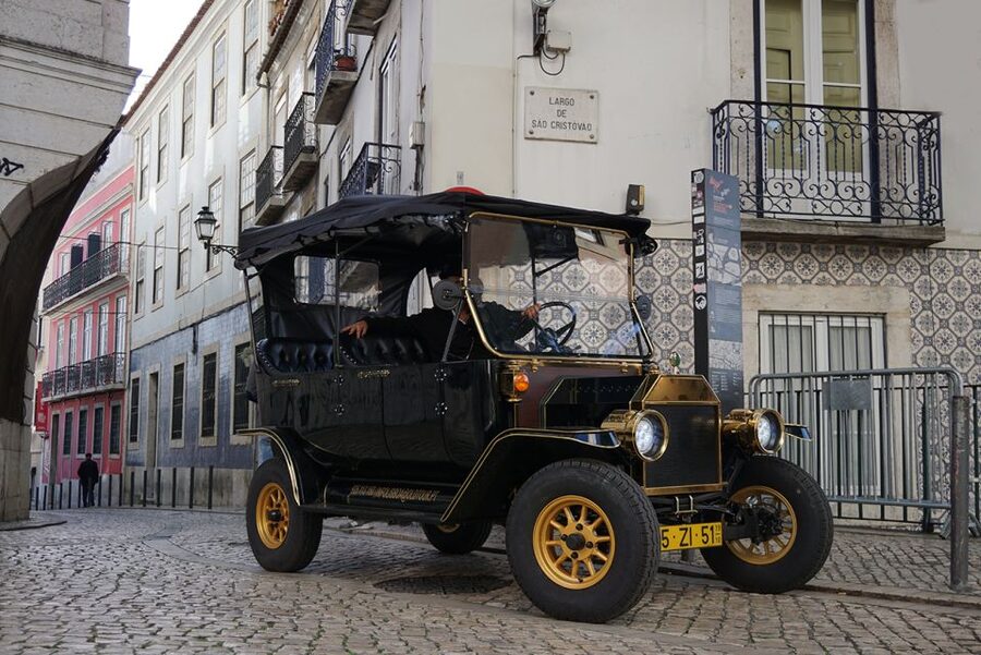 Lisbon: Private Guided Tuk-Tuk Tour with Hotel Pickup - Why a tuk-tuk is perfect for Lisbon’s hills