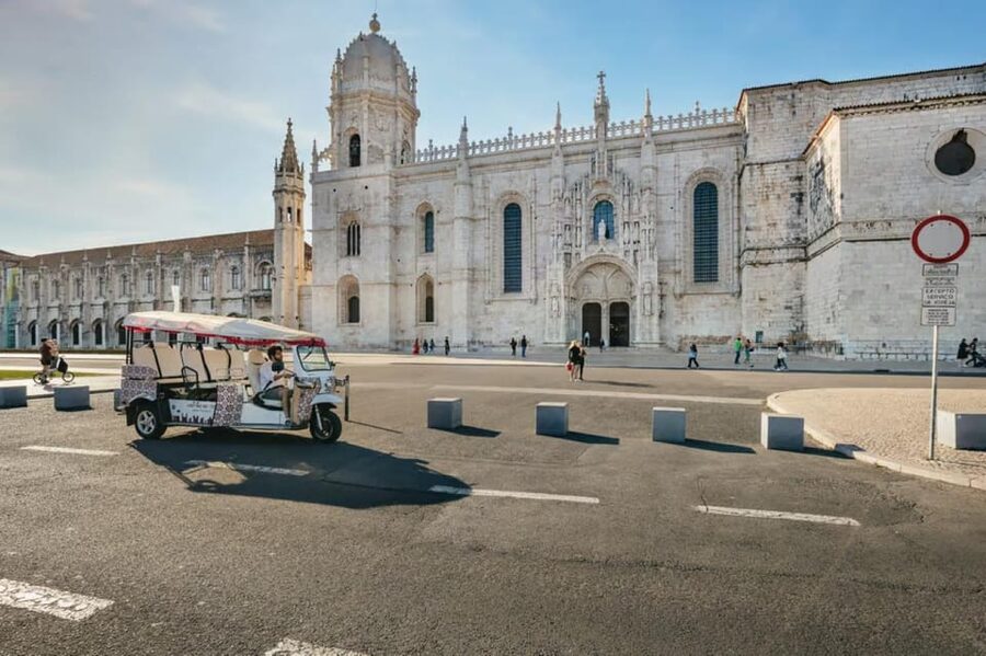 Lisbon: Private Guided Tuk-Tuk Tour with Hotel Pickup - Alfama and Mouraria: Cathedral streets, monasteries, and old-town texture