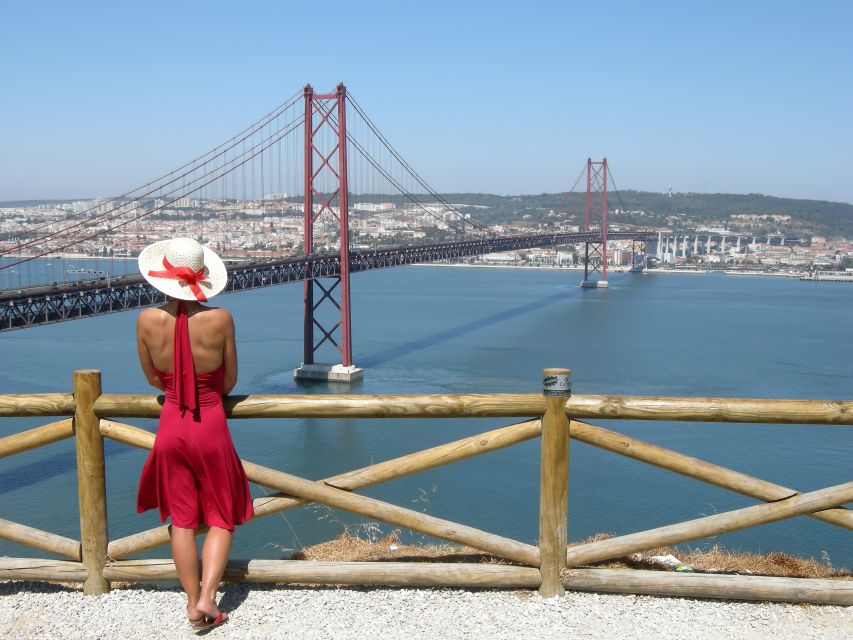Lisbon: Private Half-Day Tour with Hotel Pickup - Crossing the 25 de Abril Bridge to King Christ Statue Views