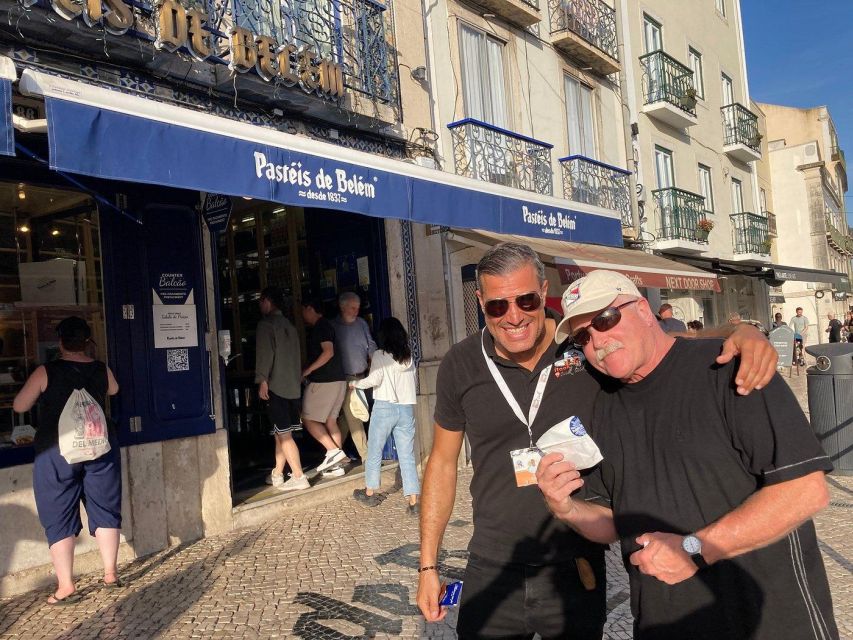 Lisbon: Private Tuk-Tuk Tour - National Pantheon of Santa Engracia and Church of Saint Anthony: quick stops with strong identity