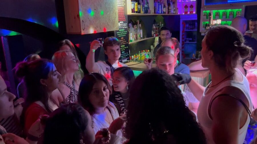 Lisbon Pub Crawl: Unlimited Drinks, Shots & V.I.P Club Entry - VIP club entry at Cais do Sodré: the big payoff and the dress-code reality