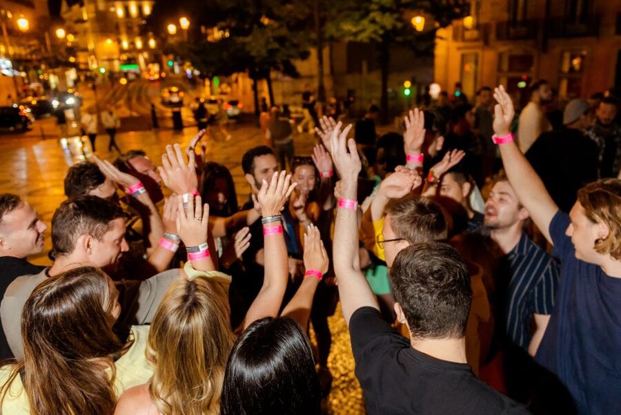 Lisbon: Pub Crawl with Open Bar, Shots & VIP Club Entry - Value check: how $23 turns into real savings