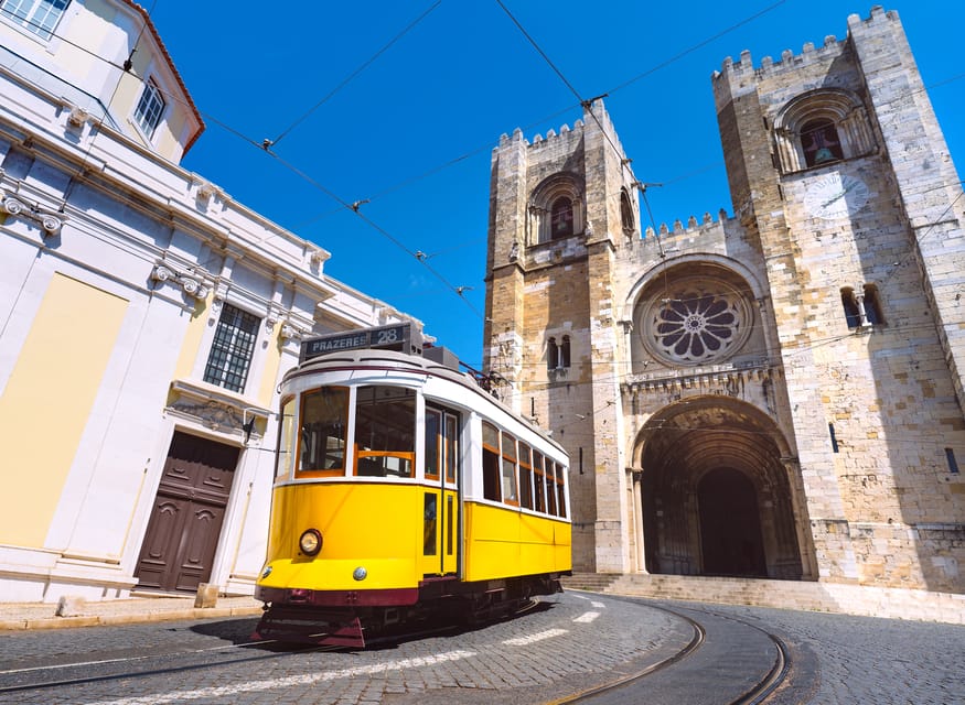 Lisbon's historic old town in a tuk-tuk in German - Graça to Church of Our Lady of Grace: A Historic District Moment