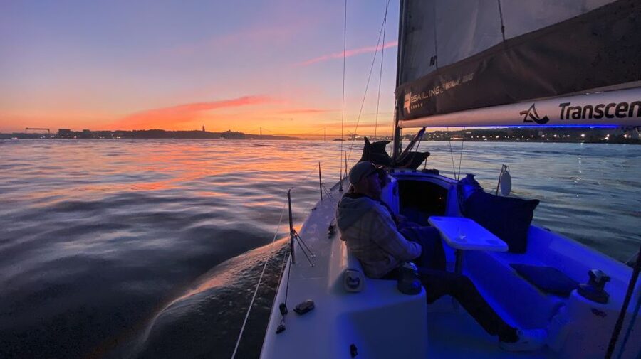 Lisbon: Sailboat Tour w/ Local Guide and Open Bar Green Wine - Key highlights worth booking