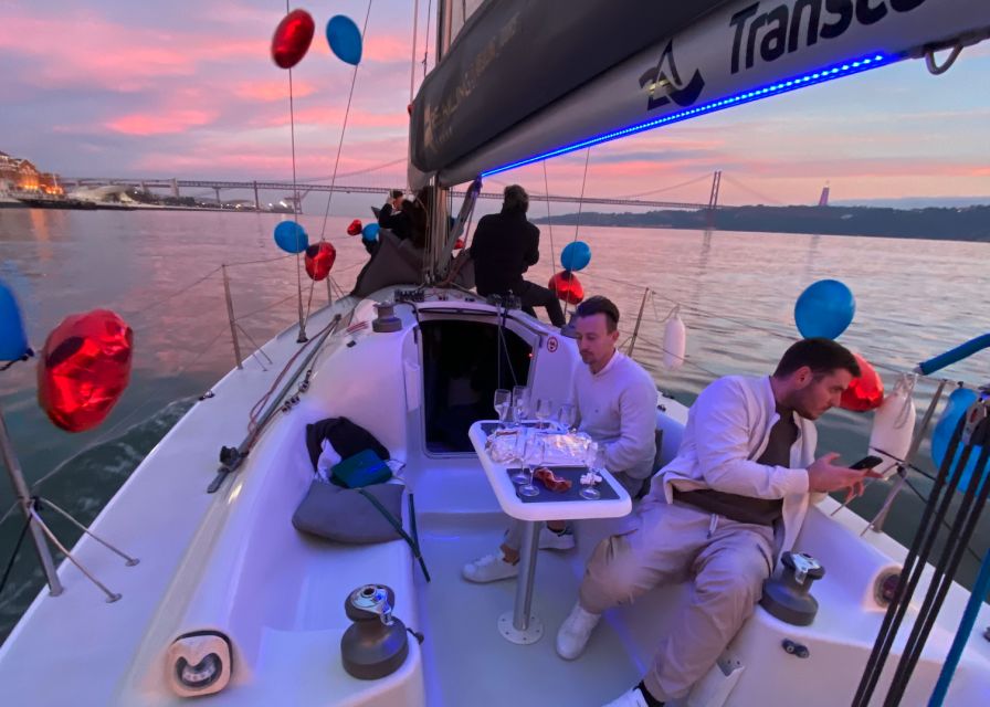 Lisbon: Sailboat Tour w/ Local Guide and Open Bar Green Wine - Why a small sail under the 25 de Abril Bridge is the right vibe