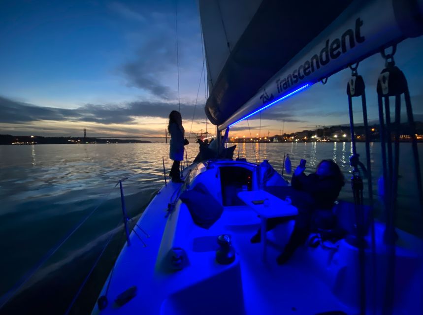 Lisbon: Sailboat Tour w/ Local Guide and Open Bar Green Wine - Price and value: why $35 can be a bargain in the right season