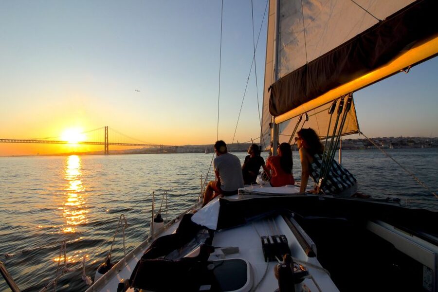 Lisbon: Sailing Tour with Wine and Snacks - On-Board Sailing: Steering Time and Maneuver Help (Optional)