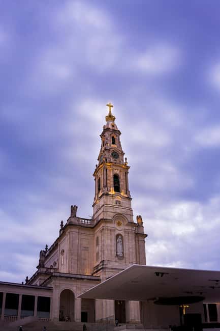 Lisbon: Sanctuary Fátima & Little Shepperd Town Guide Tour - Price, Timing, and What to Bring for a 6-Hour Day Trip