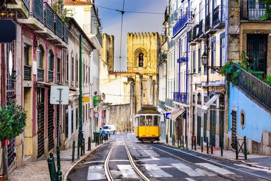 Lisbon: São Jorge Castle E-Ticket and Audio Guide - Key highlights at a glance