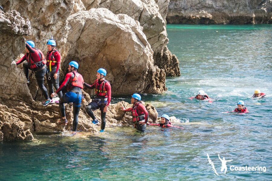 Lisbon: Sesimbra/Arrábida Natural Park Coasteering Adventure - Boats, breeze, and the last look back at the cliffs