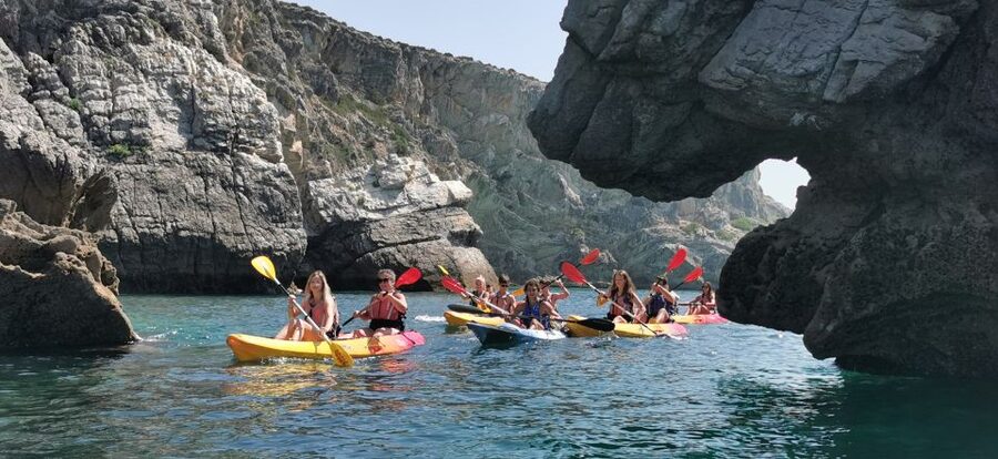 Lisbon: Sesimbra Kayak Discovery Experience - The stop at Praia do Ribeiro do Cavalo: snacks, swim time, and reset energy