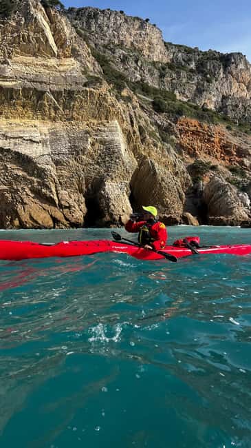 Lisbon: Sesimbra Kayak Discovery Experience - Second kayaking session in Arrábida: turning the route into a full loop