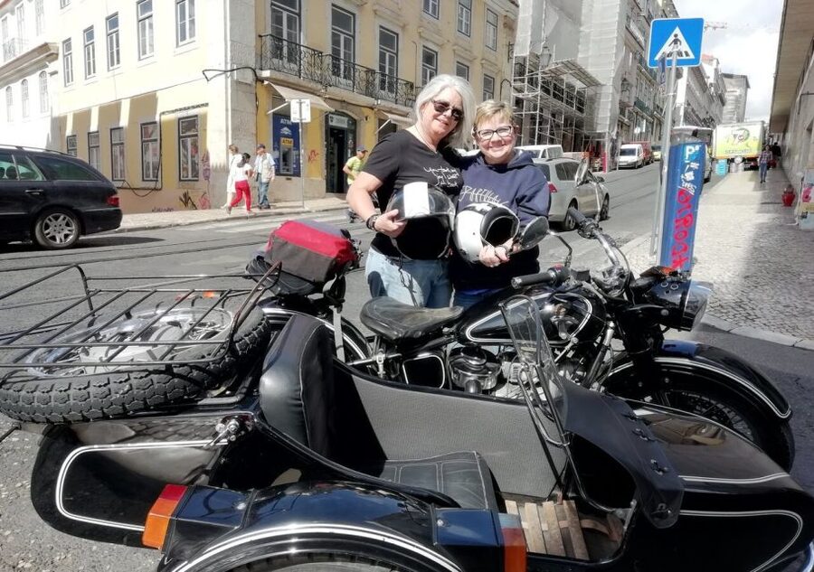 Lisbon: Sidecar Tour - How the Guide Makes the Drive Feel Like a Real Tour