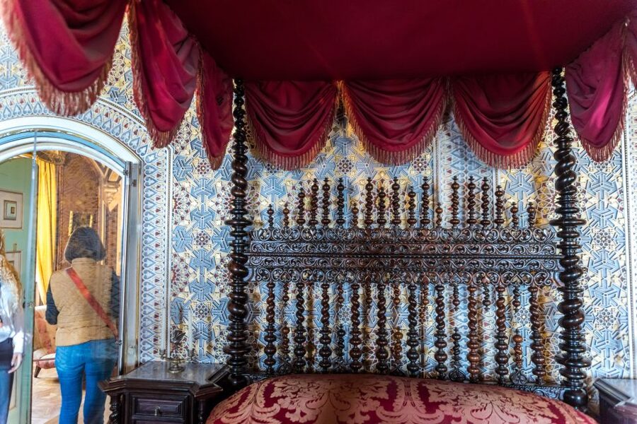 Lisbon: Sintra and Cascais Tour with Pena Palace Ticket - Guides Matter: What You Get From the Human Touch
