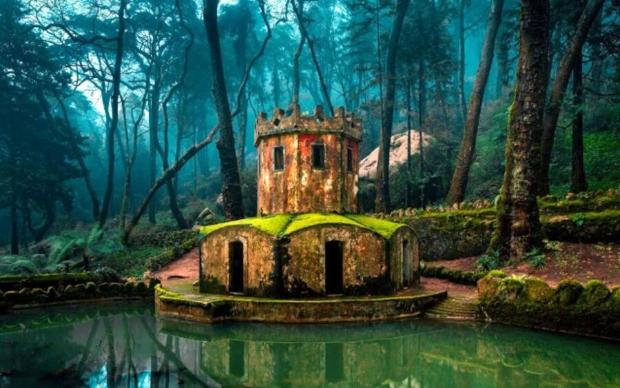 Lisbon: Sintra, Pena, Moorish Castle, Regaleira & Cascais - Sintra’s medieval old town: pastries, coffee, and a quick recharge