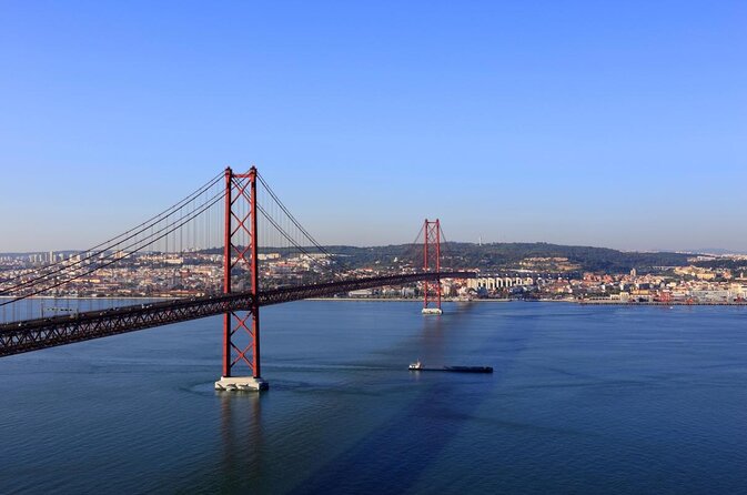 Lisbon Small Group 2h Sunset Sailing- Live Commentary & a Drink - Key things to know before you sail