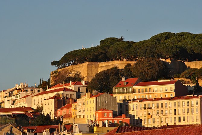 Lisbon Small Group 2h Sunset Sailing- Live Commentary & a Drink - 25th of April Bridge: the photo moment that also teaches geography