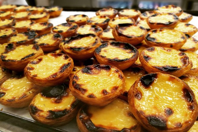 Lisbon Small-Group Food Tour with 18 Tastings in Alfama District - Miradouro de Santo Estevao: the quiet lookout effect