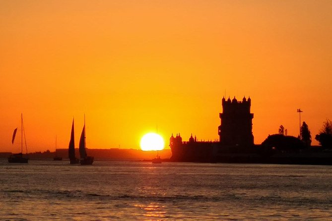 Lisbon Small Group Sunset Sailing 2h Cruise with Drinks Included - Why a Tagus sunset sail beats Lisbon from land