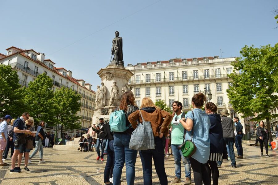 Lisbon: Starter Walking Tour to the highlights in German - Getting Your Bearings in Baixa With a German Guide