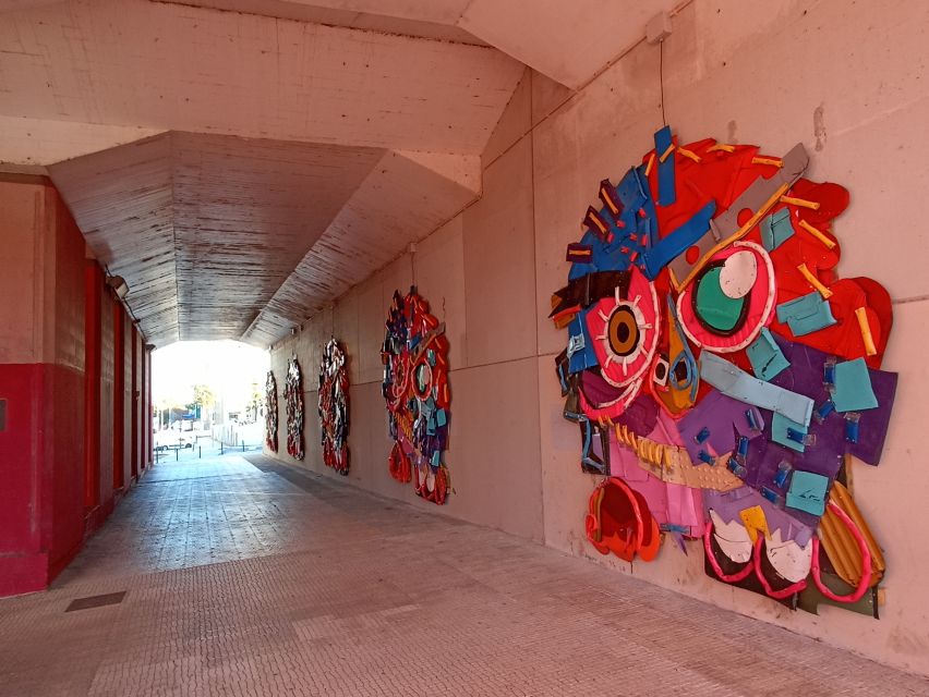 Lisbon: Street Art Tuk Tuk Tour - Price and value for a private tuk-tuk up to 2 people