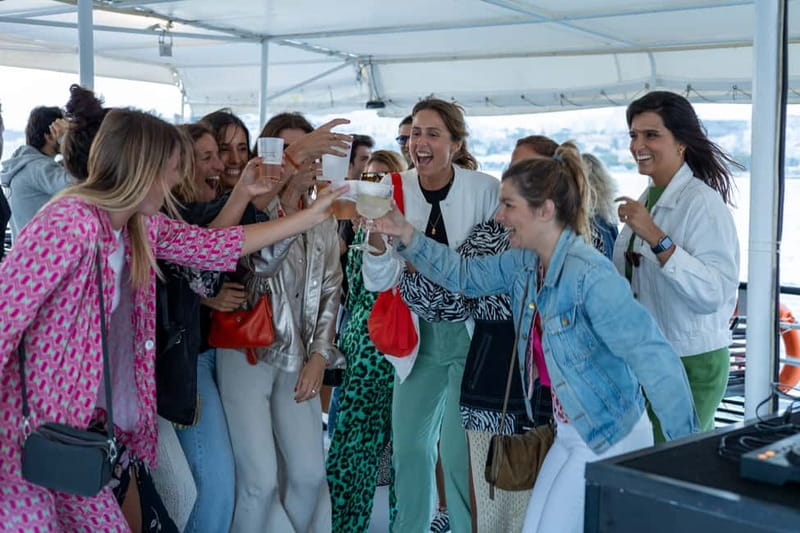 Lisbon: Sunset Boat Tour with Music and Drinks - Key points before you go