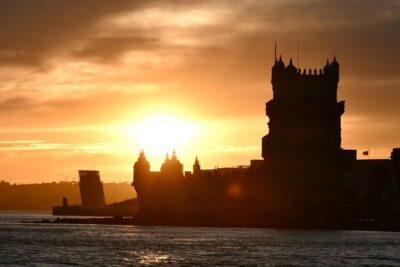 Sunset Catamaran Boat Tour with Music and Drinks