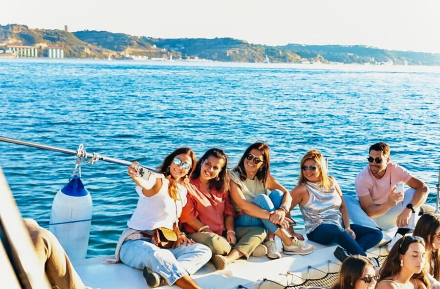 Lisbon: Sunset Catamaran Boat Tour with Music and Drinks - Bathrooms, safety, and how practical this cruise is